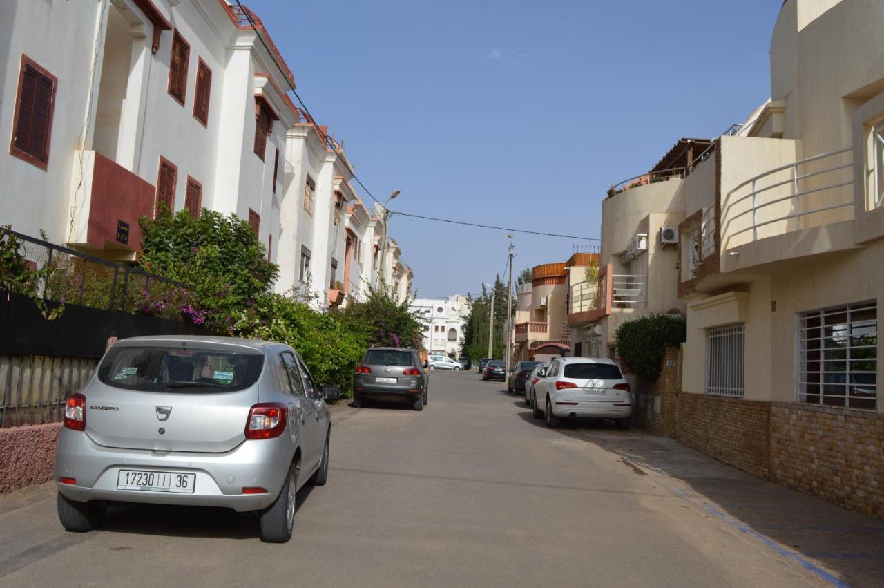 Appartement Ideal Riad Al Salam A 8 Minutes De La Plage Du Centre Ville,Wifi Et Parking Gratuits Agadir Eksteriør billede